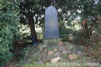 Das Denkmal zur Erinnerung an die Gefallenen des 1. Weltkrieges in Kleinmöhlau
