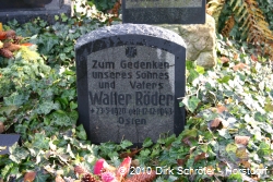 Gedenkstein auf dem Friedhof in Wörlitz