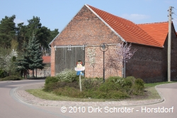 Die Einm&uuml;ndung der Dorfstra&szlig;e in die Stra&szlig;e der Jungend in Gohrau