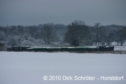 Schiff auf der Elbe bei Vockerode am Neujahrstag 2010