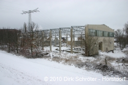 Die ehemalige Verteilerstation Fernw&auml;rme in Vockerode am Neujahrstag 2010