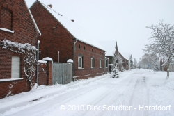 Blick in Horstdorf von der Hinterreihe in den Winkel am Neujahrstag 2010
