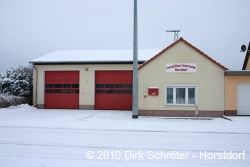 Das Depot der Freiwilligen Feuerwehr in Horstdorf am Neujahrstag 2010