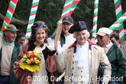 Das F&uuml;rstenpaar Louise und Franz von Anhalt-Dessau beim Fr&uuml;hlingserwachen 2010 in W&ouml;rlitz