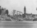 Dessau im M&auml;rz 1945 - zerst&ouml;rte Innenstadt mit Blick zum Rathaus