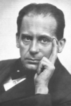 Walter Gropius (1883 - 1969) in einer historischen Aufnahme von 1920