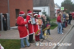 Der Umzug der Weihnachtsmänner am 24. Dezember 2006 in Horstdorf