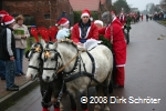 Der Umzug der Weihnachtsmänner 2008 in Horstdorf