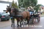 Der Umzug der Weihnachtsmänner 2008 in Horstdorf