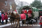 Umzug der Weihnachtsmänner 2009 in Horstdorf