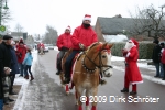 Umzug der Weihnachtsmänner 2009 in Horstdorf