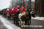 Umzug der Weihnachtsmänner 2009 in Horstdorf