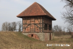 Das Wallwachhaus Rehsen wurde um 1795 am Elbdeich zwischen Gohrau und Rehsen errichtet.